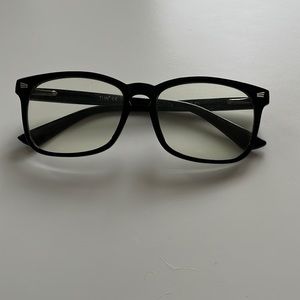 Blue light glasses